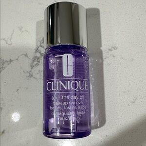 Clinique make up remover
Used once